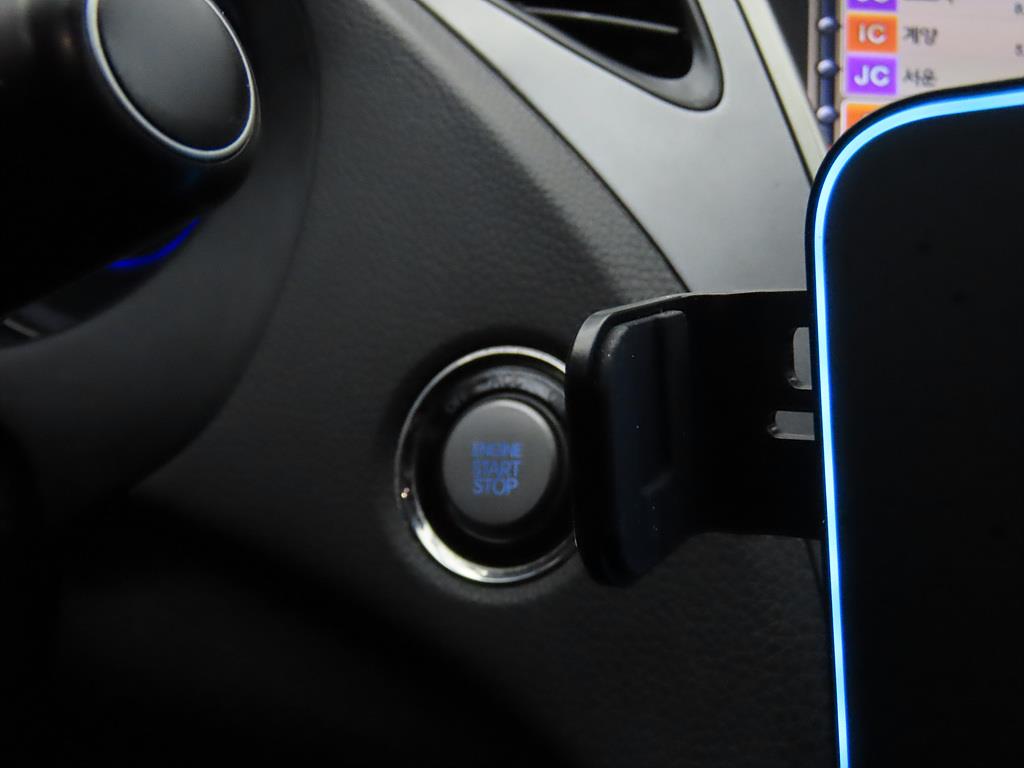 HYUNDAI Grandeur 2012 Gris - Importación desde Corea - HF Imports Iquique - Foto 16