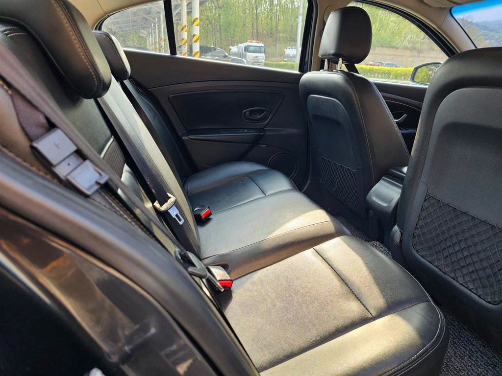 SAMSUNG SM3 - Vista 11