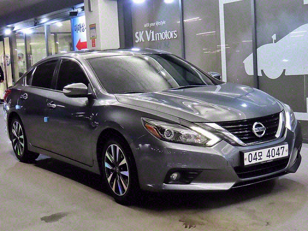 Nissan Altima