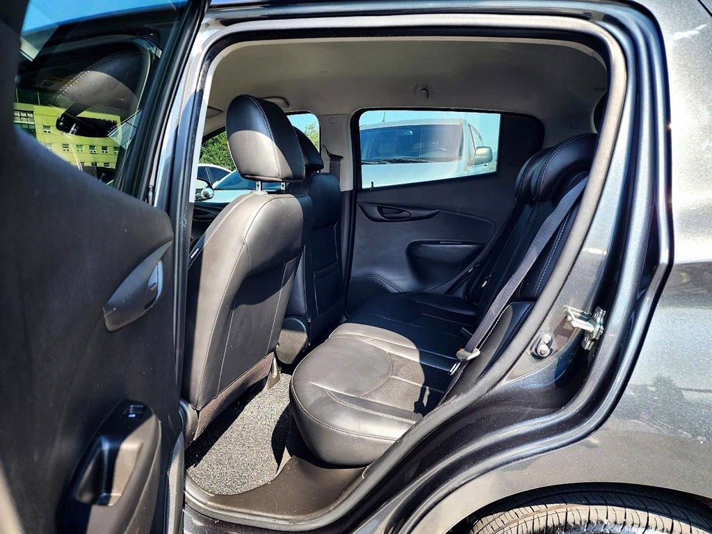 Chevrolet Spark - Vista 8