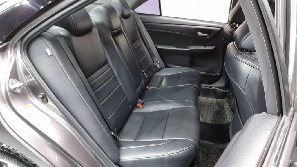 Toyota Camry - Vista 12