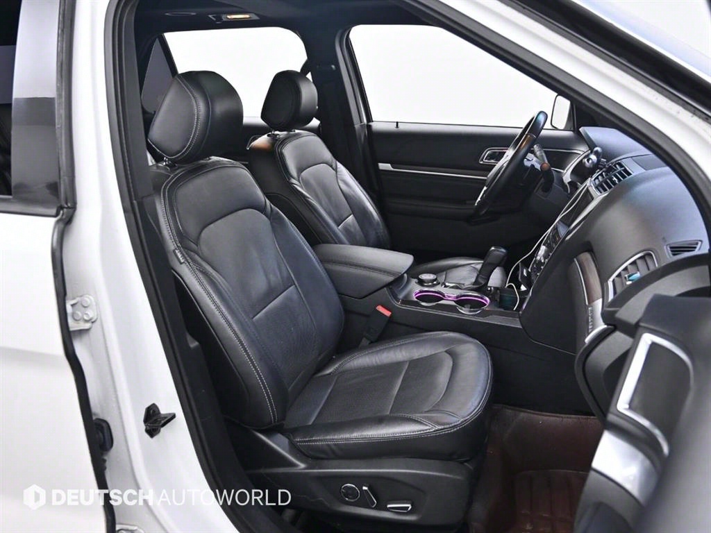 Ford Explorer - Vista 10