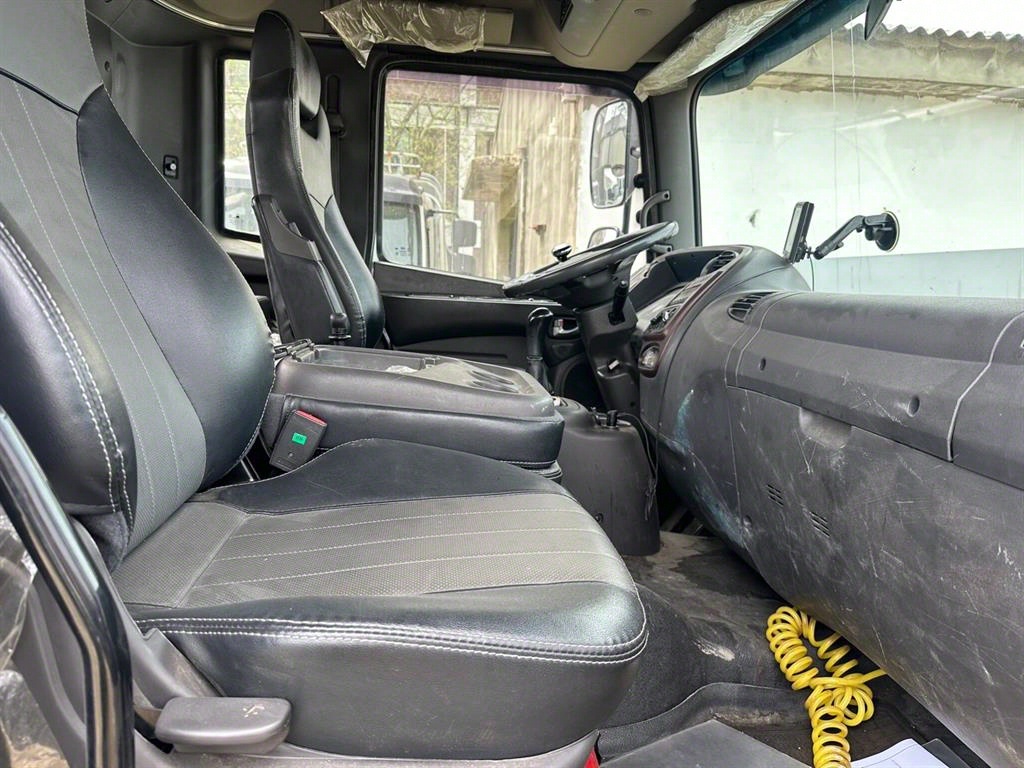 medium and large cargo Cargo - Vista 12