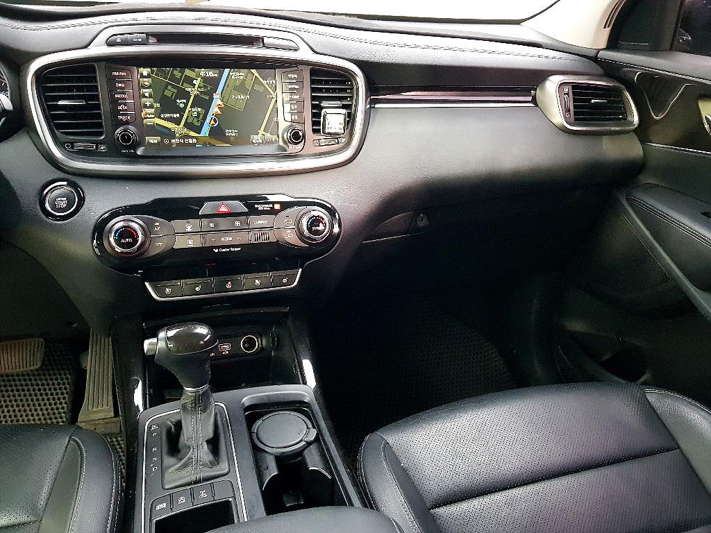 KIA Sorento - Vista 9