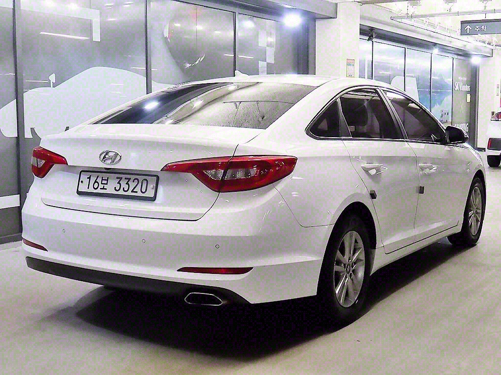 HYUNDAI Sonata - Vista 4