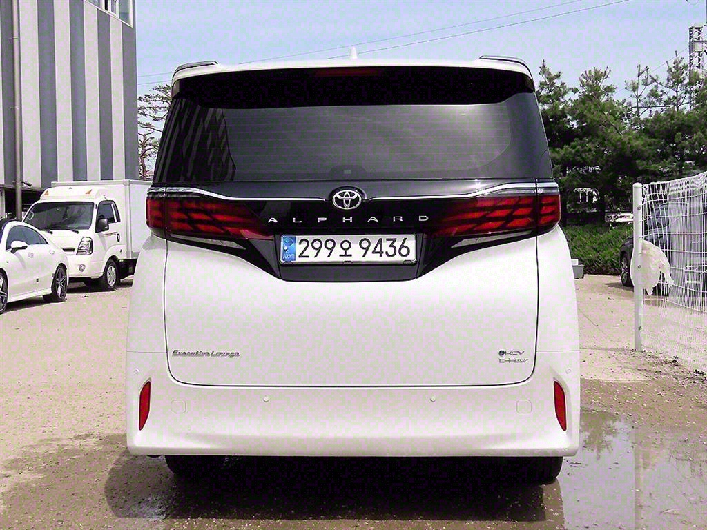 Toyota Alphard - Vista 4