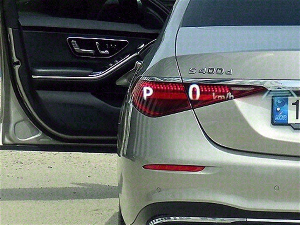 Toyota Alphard - Vista 10