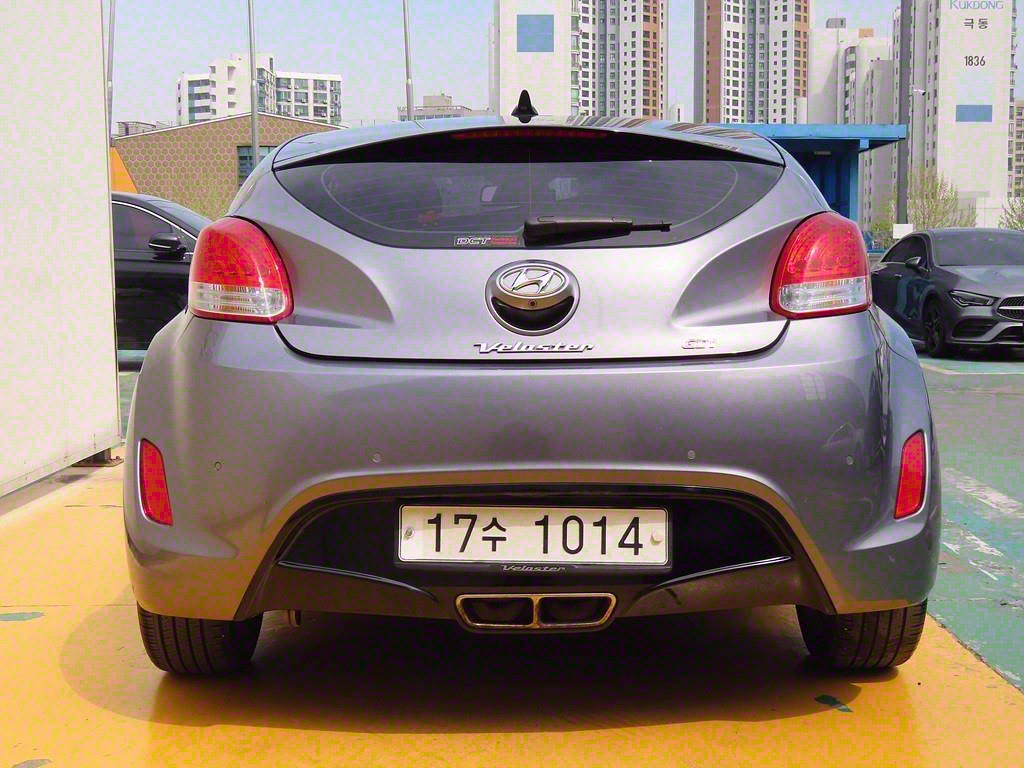 HYUNDAI Veloster - Vista 4