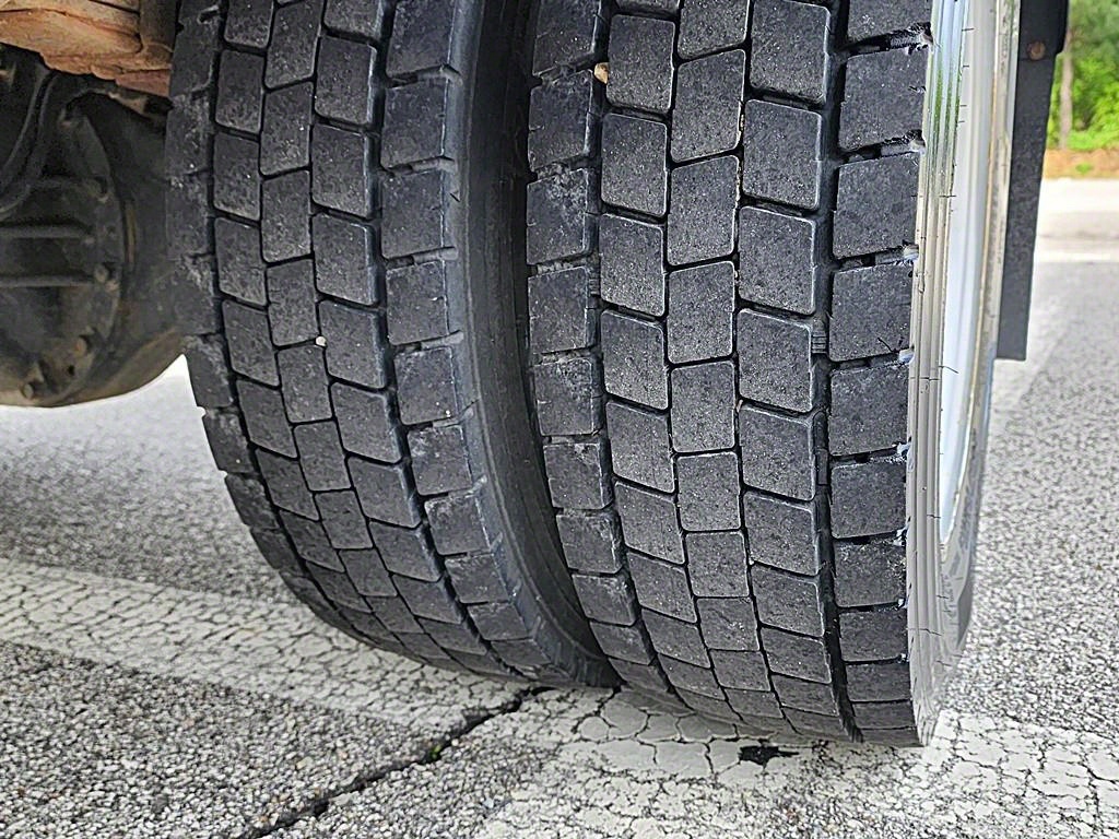 medium and large cargo truck 2017 Blanco - Importación desde Corea - HF Imports Iquique - Foto 18