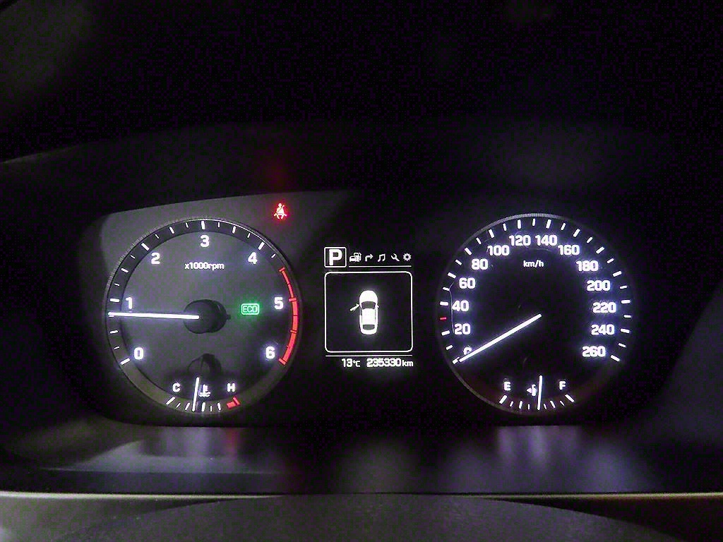 HYUNDAI Sonata - Vista 9