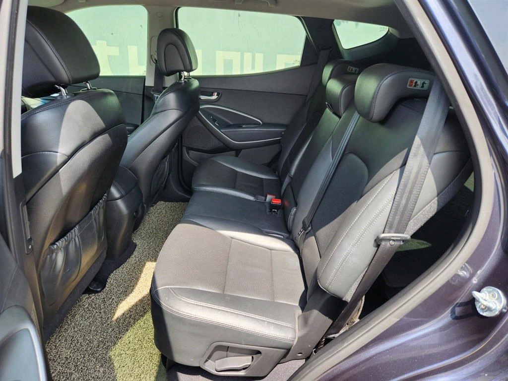 HYUNDAI Santa Fe - Vista 7