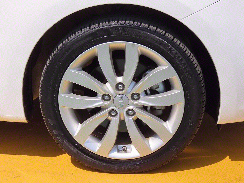 KIA Carens 2016 Blanco - Importación desde Corea - HF Imports Iquique - Foto 18