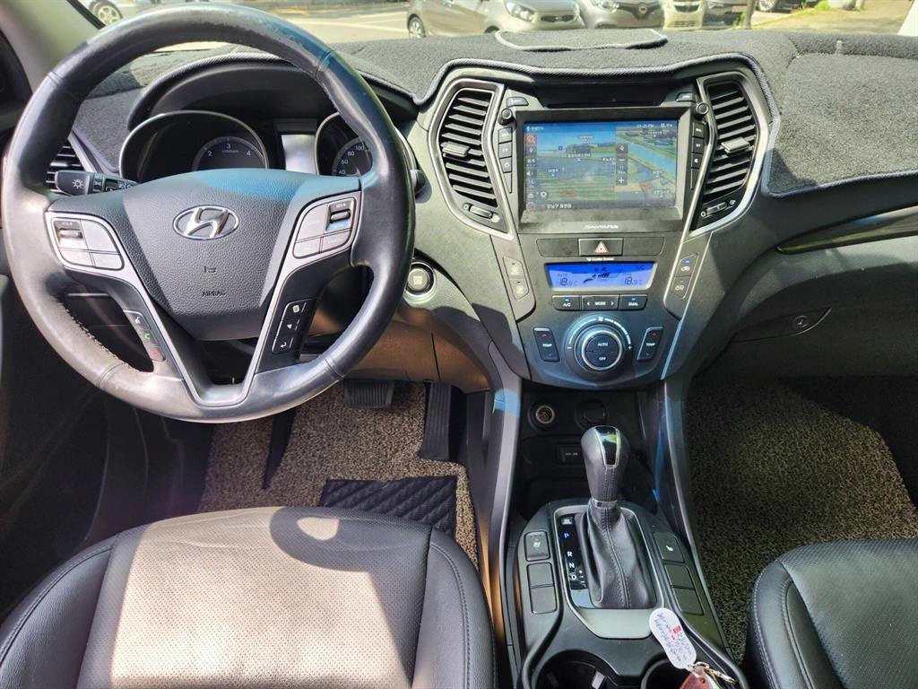 HYUNDAI Santa Fe - Vista 8