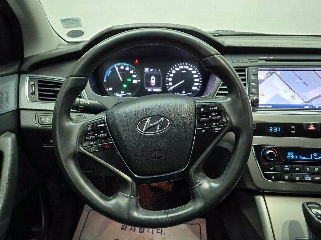 HYUNDAI Sonata - Vista 9