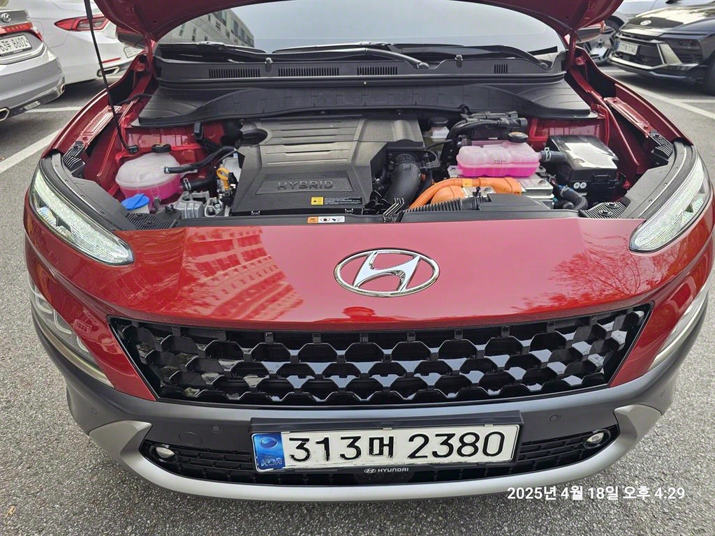 HYUNDAI Kona - Vista 6