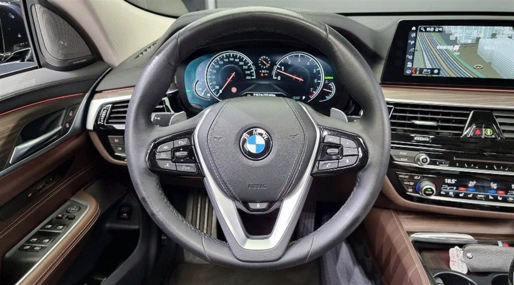 BMW Gran Turismo 2018 Negro - Importación desde Corea - HF Imports Iquique - Foto 13