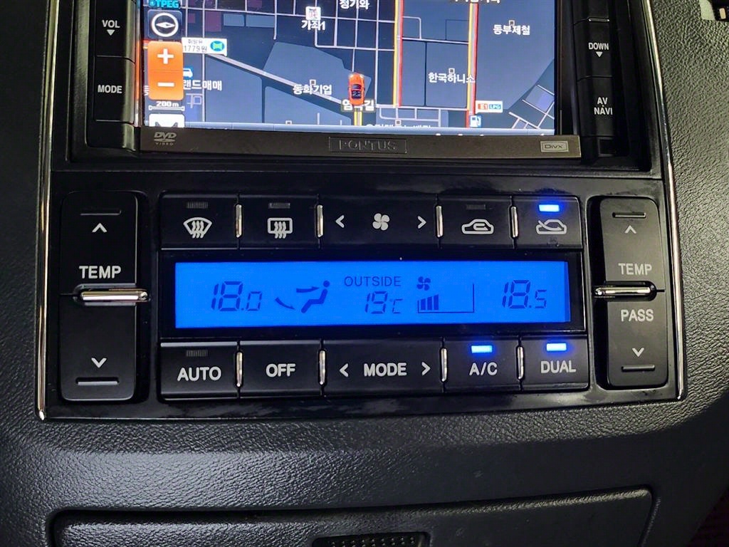 HYUNDAI Grandeur - Vista 12