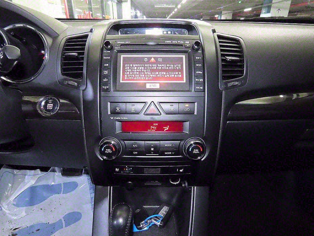 KIA Sorento - Vista 11