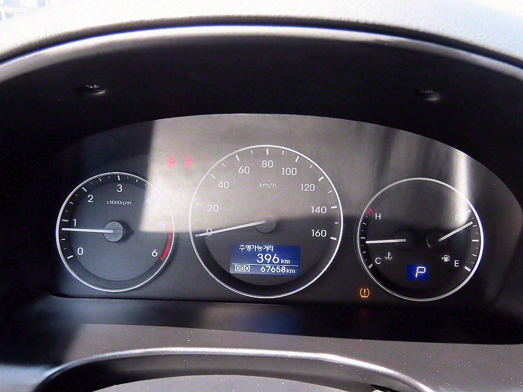 HYUNDAI Starex - Vista 10