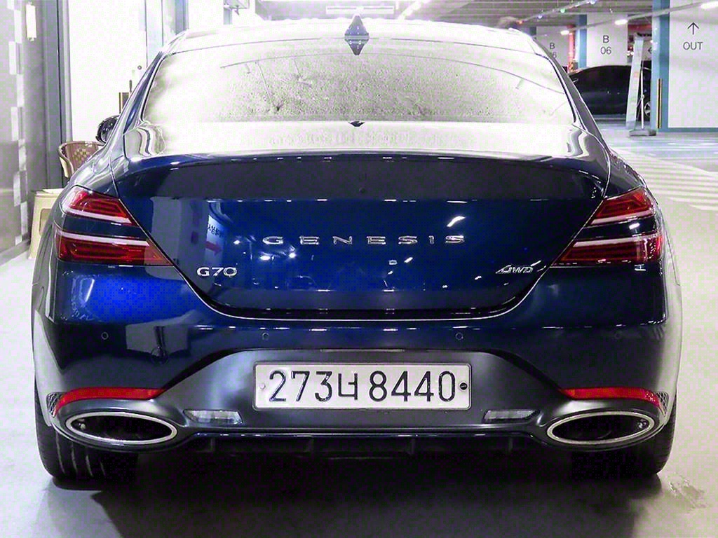 Genesis G70 - Vista 5