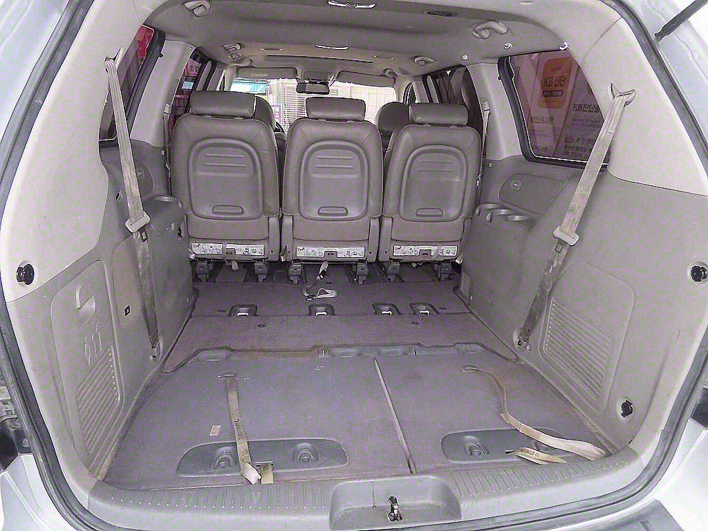 KIA Carnival 2012 Plateado - Importación desde Corea - HF Imports Iquique - Foto 19