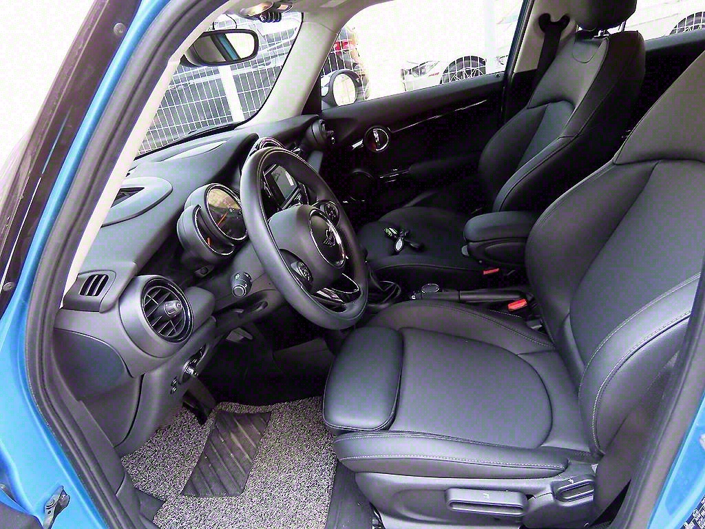 Mini Cooper - Vista 5