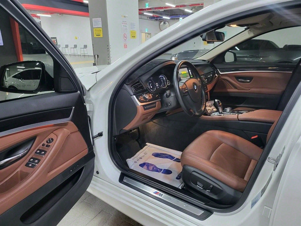 BMW 5 Series - Vista 7