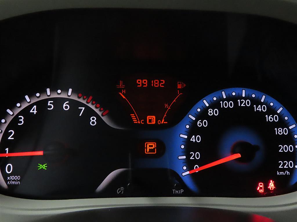 Nissan Cube - Vista 9