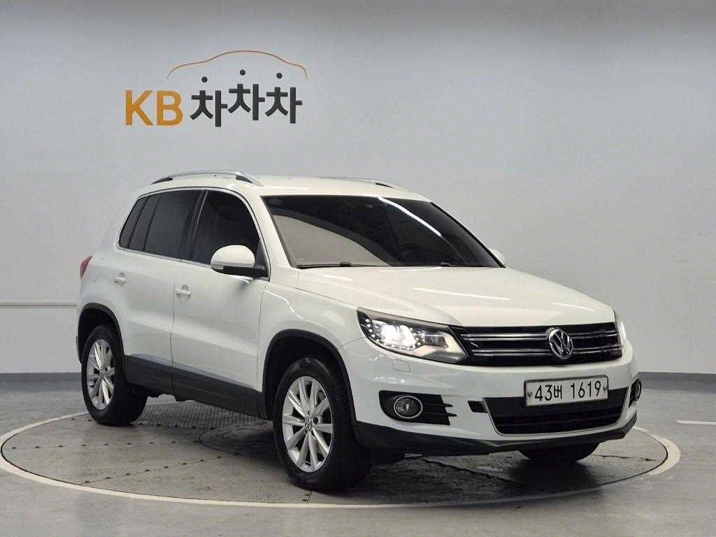 Volkswagen Tiguan - Vista 4