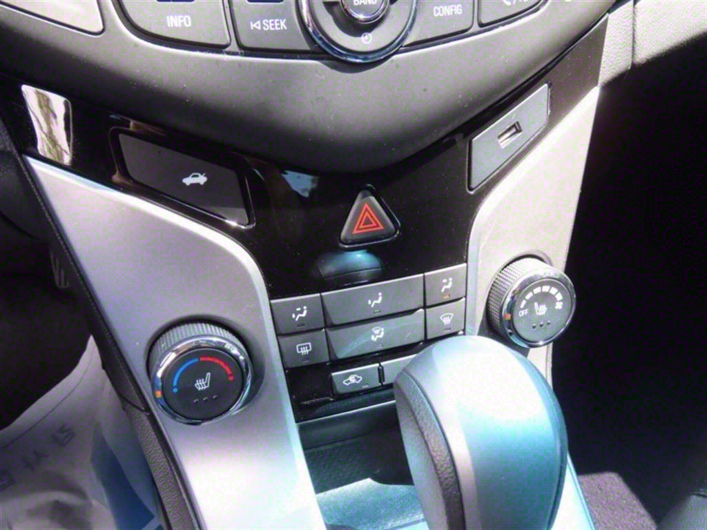 Chevrolet Cruise 2016 Blanco - Importación desde Corea - HF Imports Iquique - Foto 7