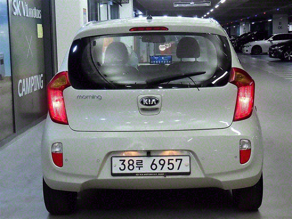 KIA Morning - Vista 5