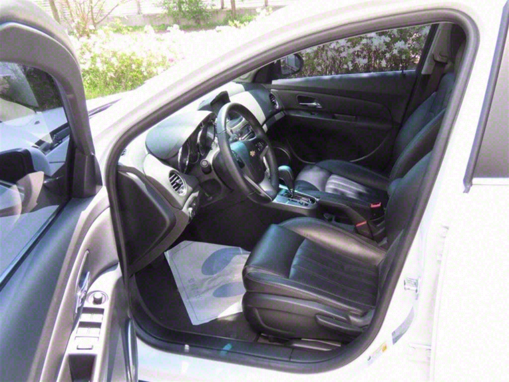 Chevrolet Cruise 2016 Blanco - Importación desde Corea - HF Imports Iquique - Foto 13