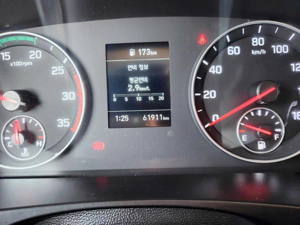 medium and large cargo truck - Vista 8