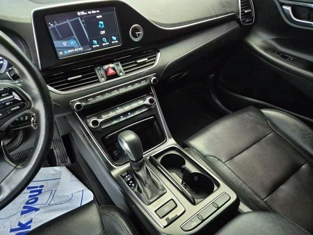 HYUNDAI Grandeur - Vista 10