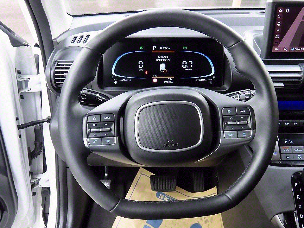 HYUNDAI Casper - Vista 10