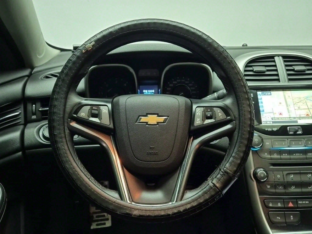 Chevrolet Malibu - Vista 8