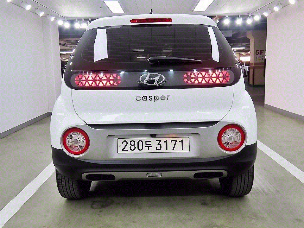 HYUNDAI Casper - Vista 5