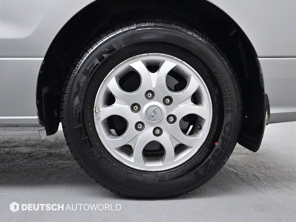 HYUNDAI Starex - Vista 5