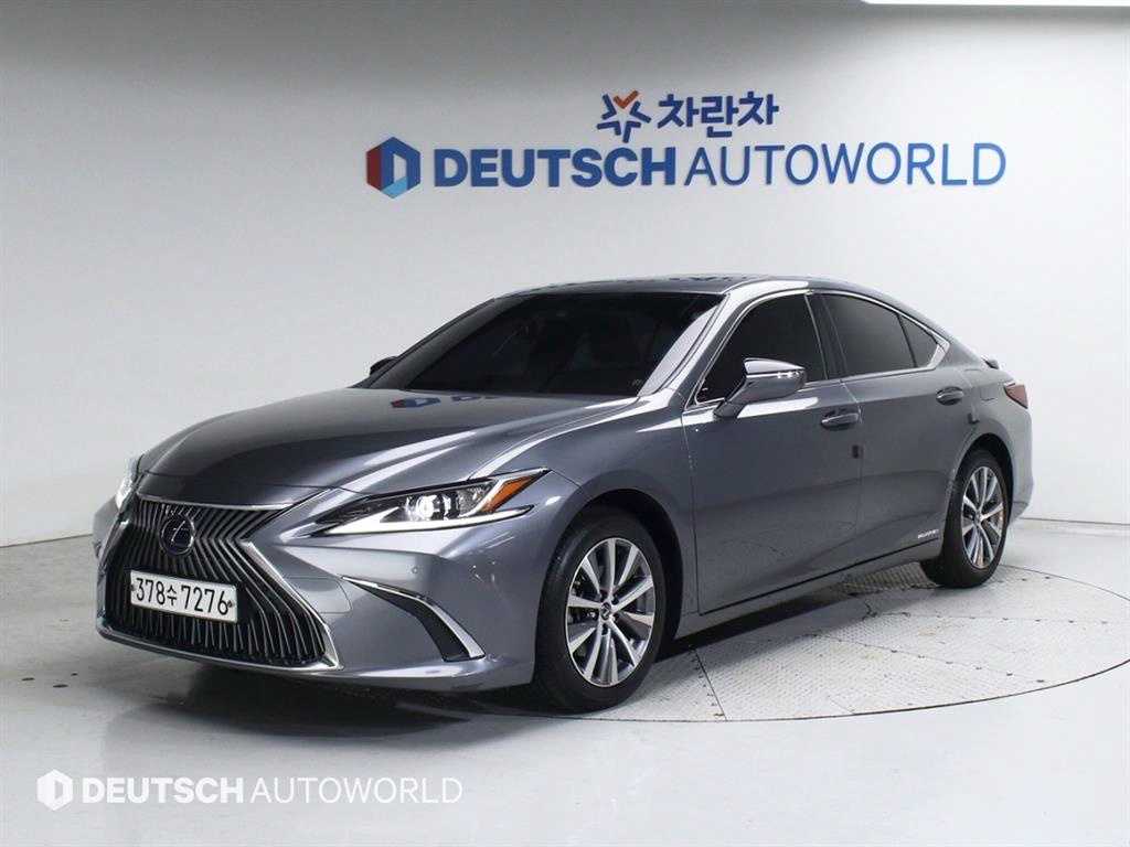 Lexus ES