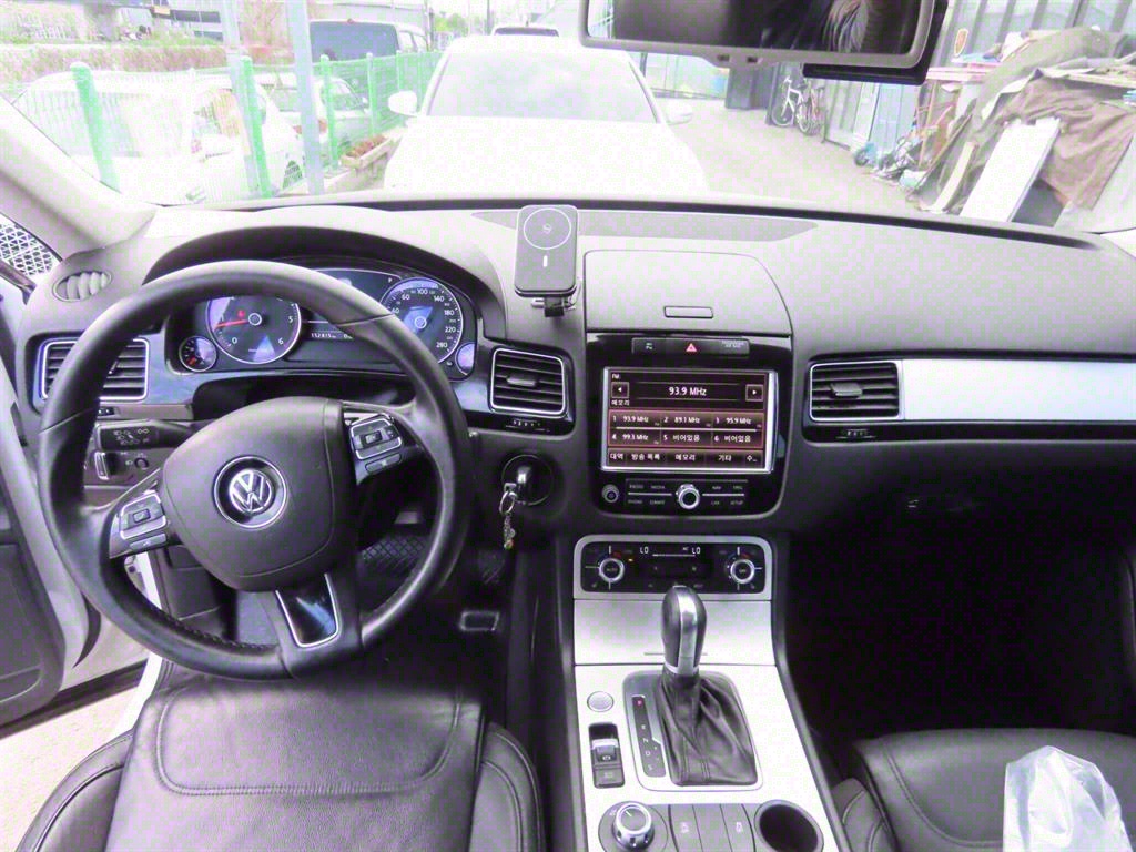 Volkswagen Touareg 2012 Blanco - Importación desde Corea - HF Imports Iquique - Foto 8