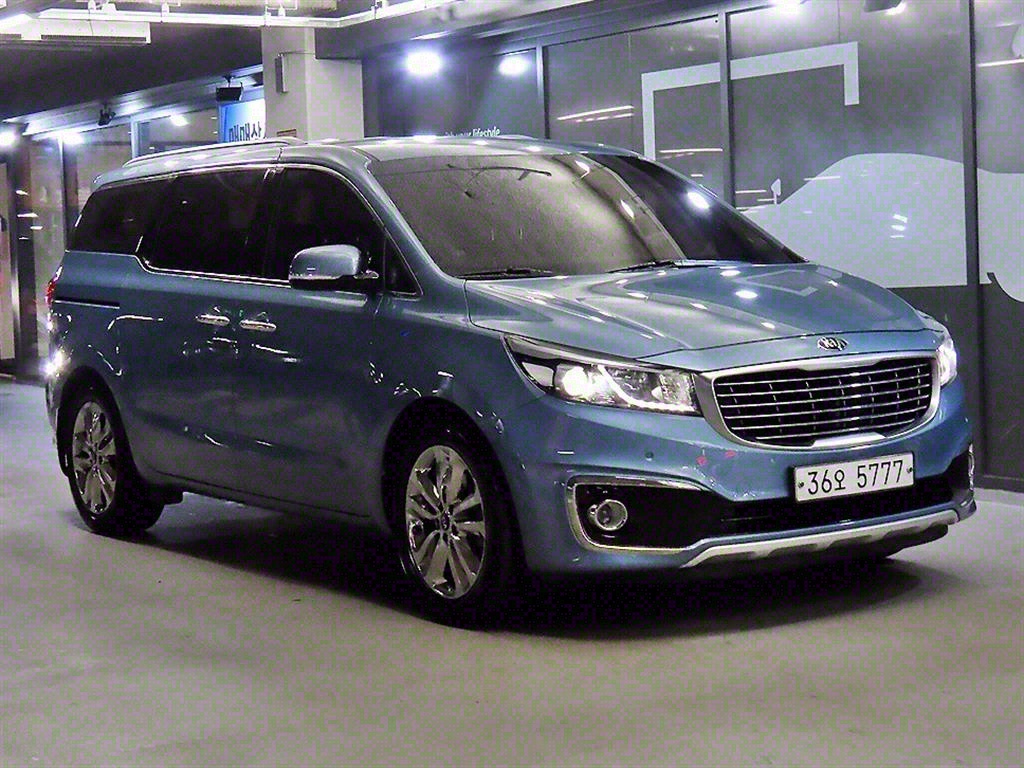 KIA Carnival