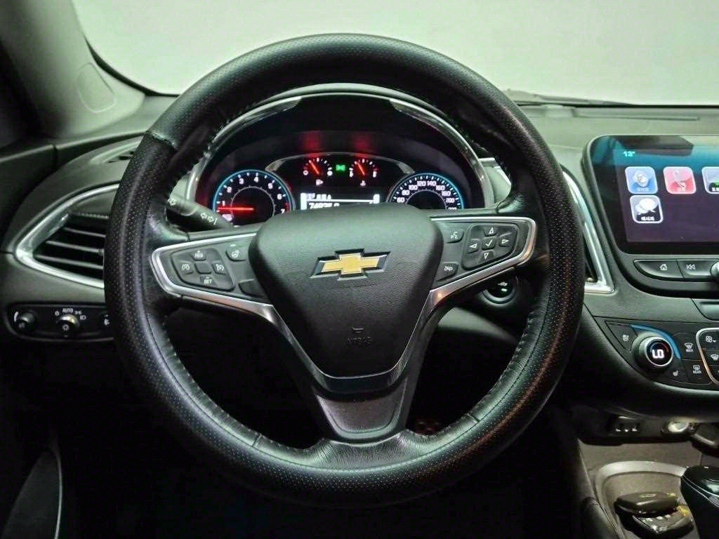 Chevrolet Malibu - Vista 9