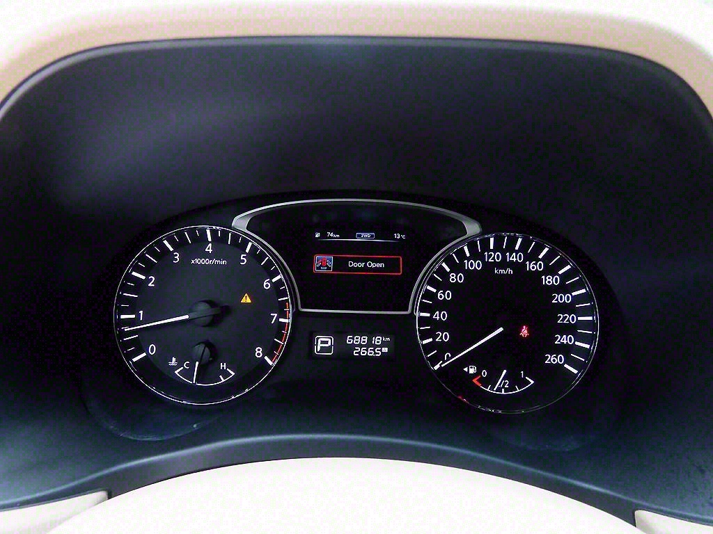 Nissan Pathfinder - Vista 9