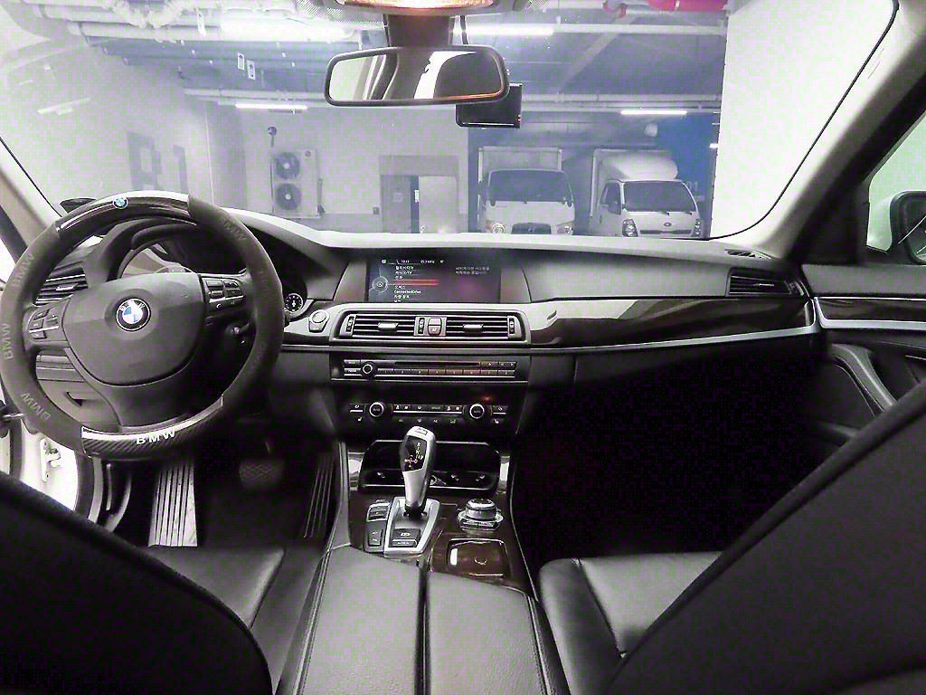 BMW 5 Series - Vista 8