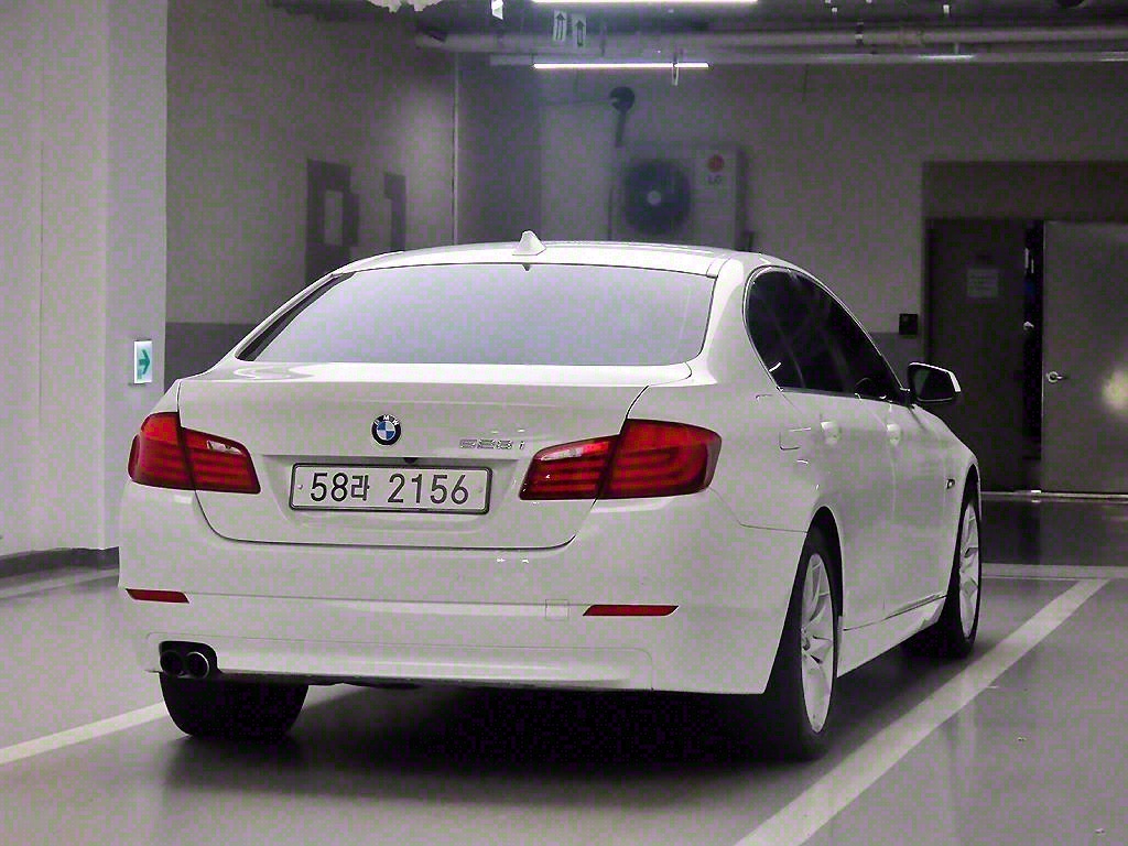 BMW 5 Series - Vista 4