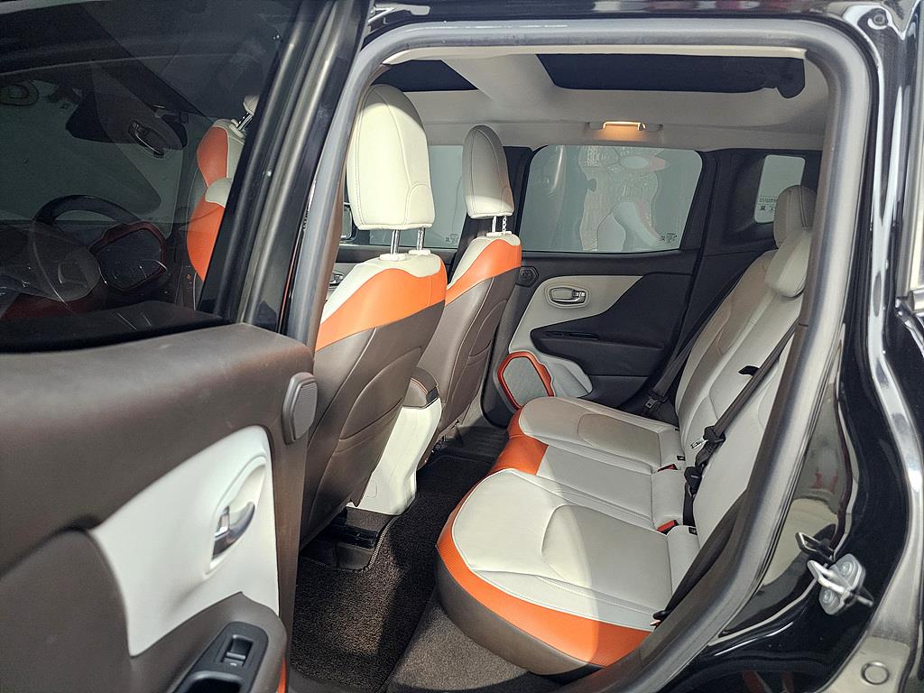 Jeep Renegade - Vista 9