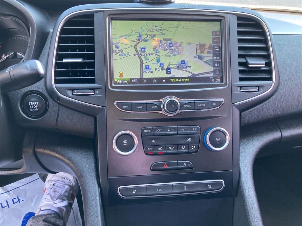 SAMSUNG SM6 - Vista 9