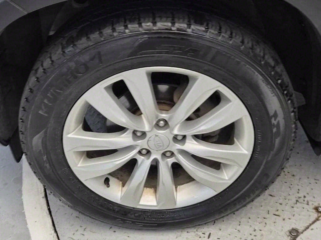 KIA Sorento 2010 Plateado - Importación desde Corea - HF Imports Iquique - Foto 18