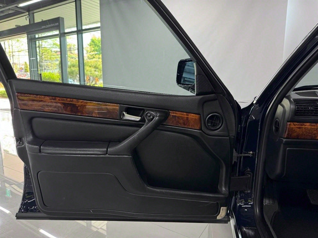 BMW 7 Series - Vista 10