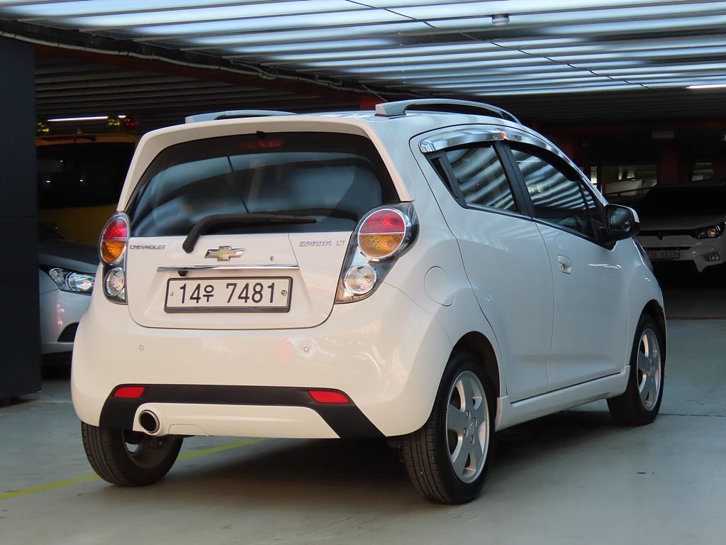Chevrolet Spark - Vista 4
